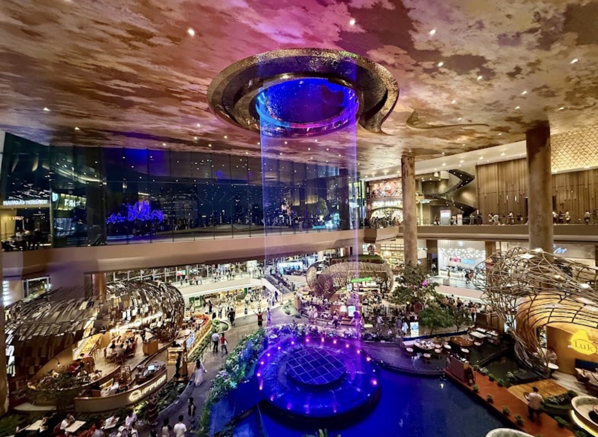 EmSphere — Modern Lifestyle Destination